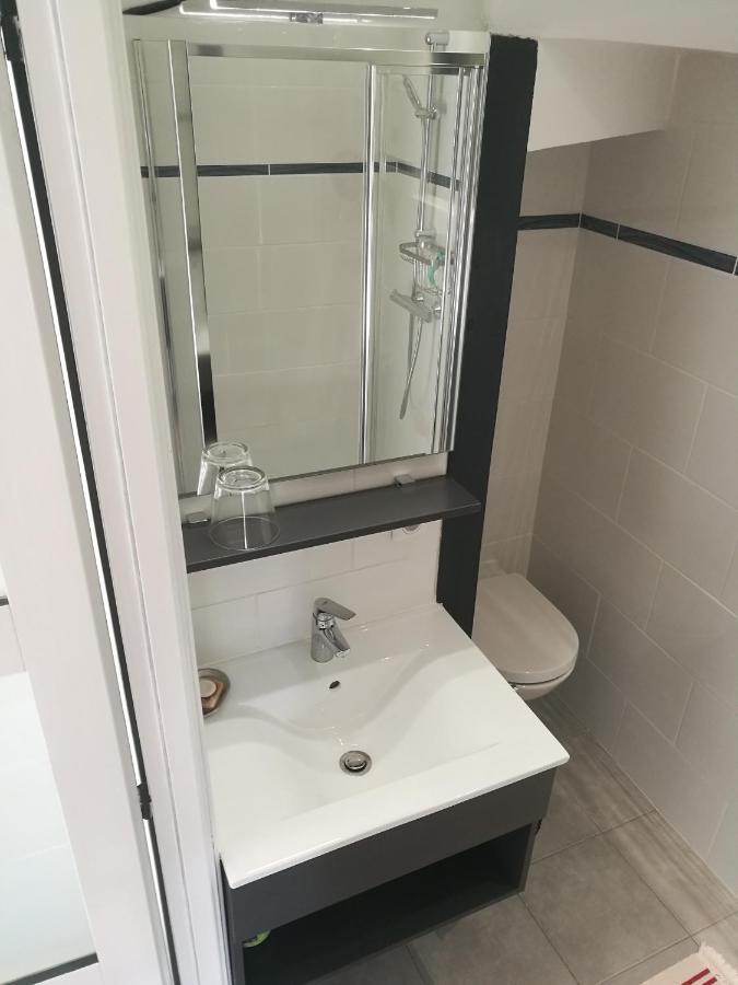 LODGE EXTERIEUR 2 PERSONNES  Saint-Aubin-sur-Gaillon Exterior foto
